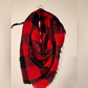 Old Navy Buffalo Plaid Blanket Scarf